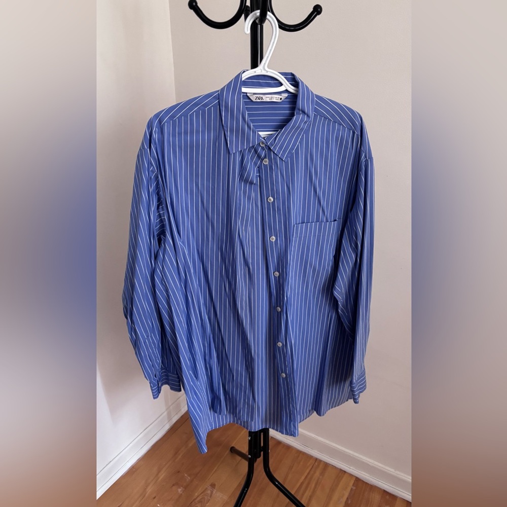 Zara Women’s Blue and White Striped Shirt